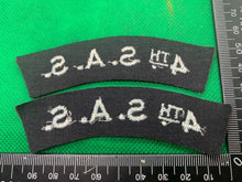 Load image into Gallery viewer, British Army 4th SAS Special Air Service Shoulder Title Pair - The Militaria Shop