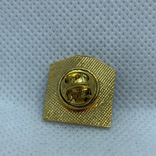Charger l'image dans la galerie, Royal Military Police - NEW British Army Military Cap/Tie/Lapel Pin Badge #138 - The Militaria Shop