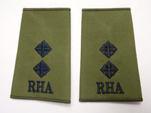 Charger l'image dans la galerie, OD Green Rank Slides / Epaulette Pair Genuine British Army - RHA Corporal - The Militaria Shop