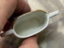 Lade das Bild in den Galerie-Viewer, Original Vintage Crested China Ware Jug - RYDE - Isle of Wight - The Militaria Shop