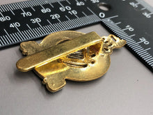 Charger l'image dans la galerie, Genuine British Army Queen's Royal Irish Hussars Anodised (Staybrite) Cap B - The Militaria Shop