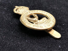 Load image into Gallery viewer, Original WW2 British Army Hertfordshire Regiment Cap Badge - The Militaria Shop