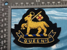 Lade das Bild in den Galerie-Viewer, British Army Bullion Embroidered Blazer Badge - Queen's West Surrey Royal R - The Militaria Shop