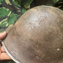 Charger l'image dans la galerie, Original WW2 British / Canadian Army Mk3 Turtle Helmet - The Militaria Shop