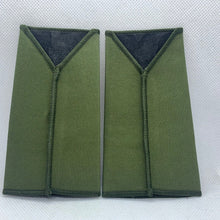 Charger l'image dans la galerie, Cadet ACF OD Green Rank Slides / Epaulette Pair Genuine British Army - NEW - The Militaria Shop