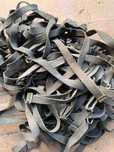 Load image into Gallery viewer, Original WW2 British RAF Sten Gun 37 Pattern Sling - Good condition! - The Militaria Shop