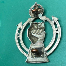 Load image into Gallery viewer, Original WW2 Royal Armoured Corps - Kings Crown British Army Cap Badge - The Militaria Shop