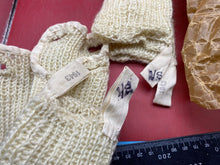 Charger l'image dans la galerie, Original British Army / RAF 1943 Wristlets (wrist warmers) from Original Box - The Militaria Shop
