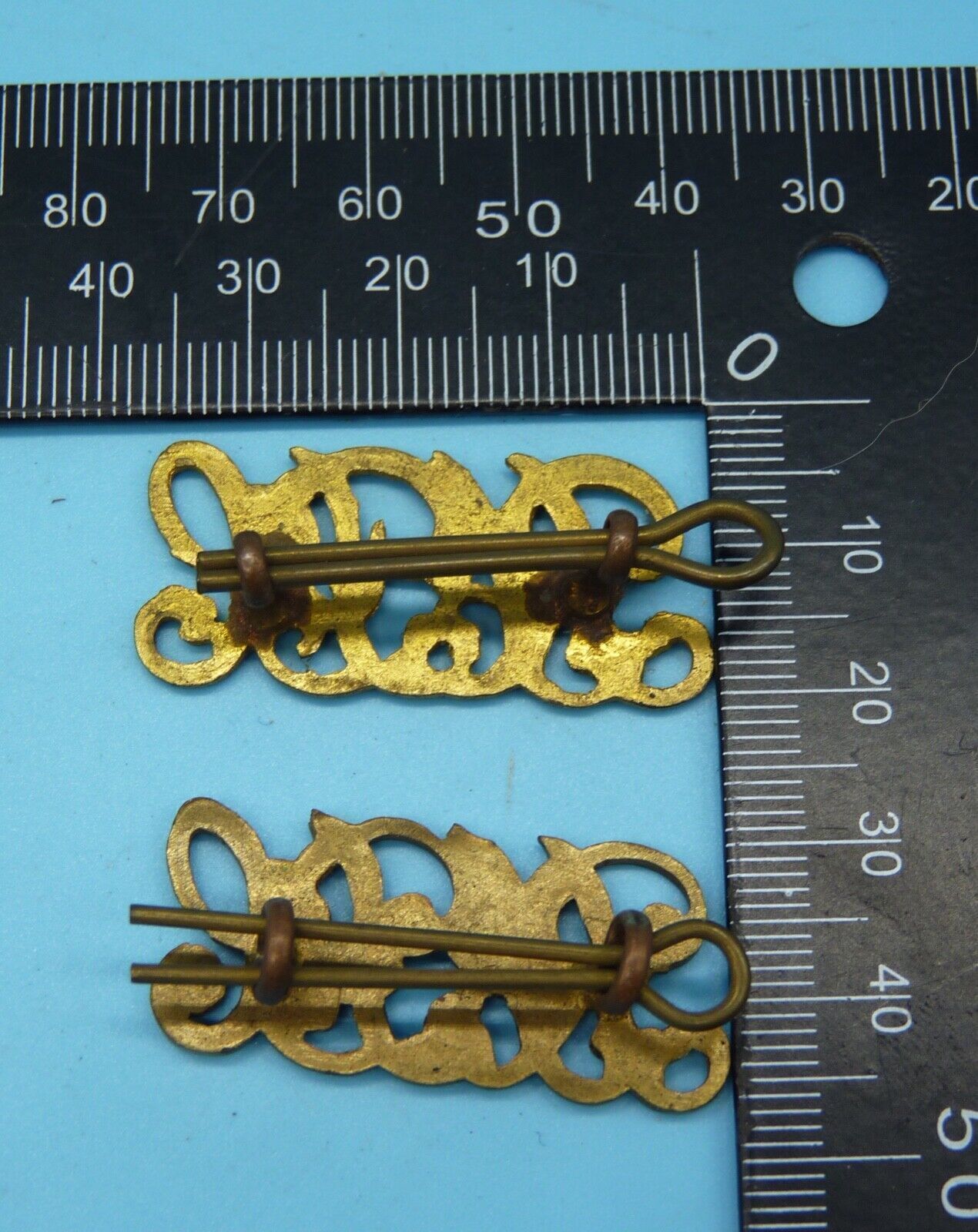 WW1 British Army Royal Army Pay Corps RAPC Original Brass Shoulder Titles. - The Militaria Shop