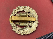 Load image into Gallery viewer, WW1 / WW2 British Army Northamptonshire Regiment Brass / White Metal Cap Badge. - The Militaria Shop