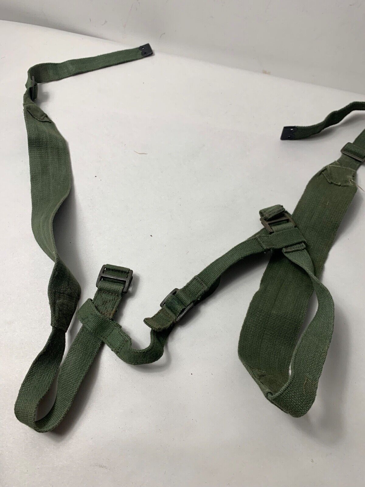 Original WW2 British Army 44 Pattern Shoulder Cross Straps Set - 1945 Dated - The Militaria Shop