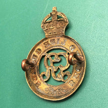 Load image into Gallery viewer, Original WW1 British Army Second Life Guards Cap Badge George V - The Militaria Shop
