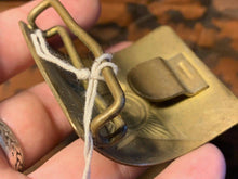 Lade das Bild in den Galerie-Viewer, Genuine WW2 USSR Russian Soldiers Army Brass Belt Buckle - #48 - The Militaria Shop