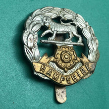 Load image into Gallery viewer, Original WW2 British Army Hampshire Regiment Cap Badge - The Militaria Shop