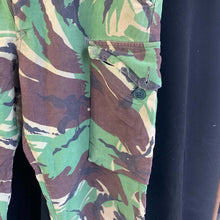 Lade das Bild in den Galerie-Viewer, Genuine British Army DPM Combat Trousers - Size 76/80/96 - The Militaria Shop