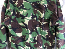 Load image into Gallery viewer, Size 180/96 - Vintage British Army DPM Lightweight Combat Jacket Smock - The Militaria Shop