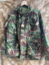 Charger l'image dans la galerie, Genuine British Army Issue DPM Combat Smock - Size 170/96 - The Militaria Shop