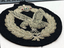 Lade das Bild in den Galerie-Viewer, British Army Bullion Embroidered Blazer Badge - Army Air Corps - The Militaria Shop