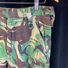 Lade das Bild in den Galerie-Viewer, Genuine British Army DPM Combat Trousers - Size 76/80/96 - The Militaria Shop
