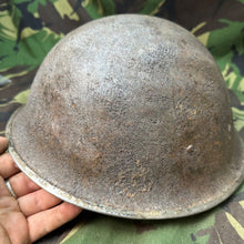 Charger l'image dans la galerie, Original WW2 British / Canadian Army Mk3 Turtle Helmet - The Militaria Shop