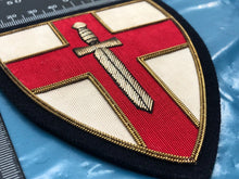 Lade das Bild in den Galerie-Viewer, British Army Bullion Embroidered Blazer Badge - 1st Army - The Militaria Shop