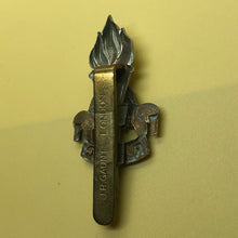 Load image into Gallery viewer, Original WW2 British Army Cap Badge - Royal Army Education Corps King's Cro - The Militaria Shop