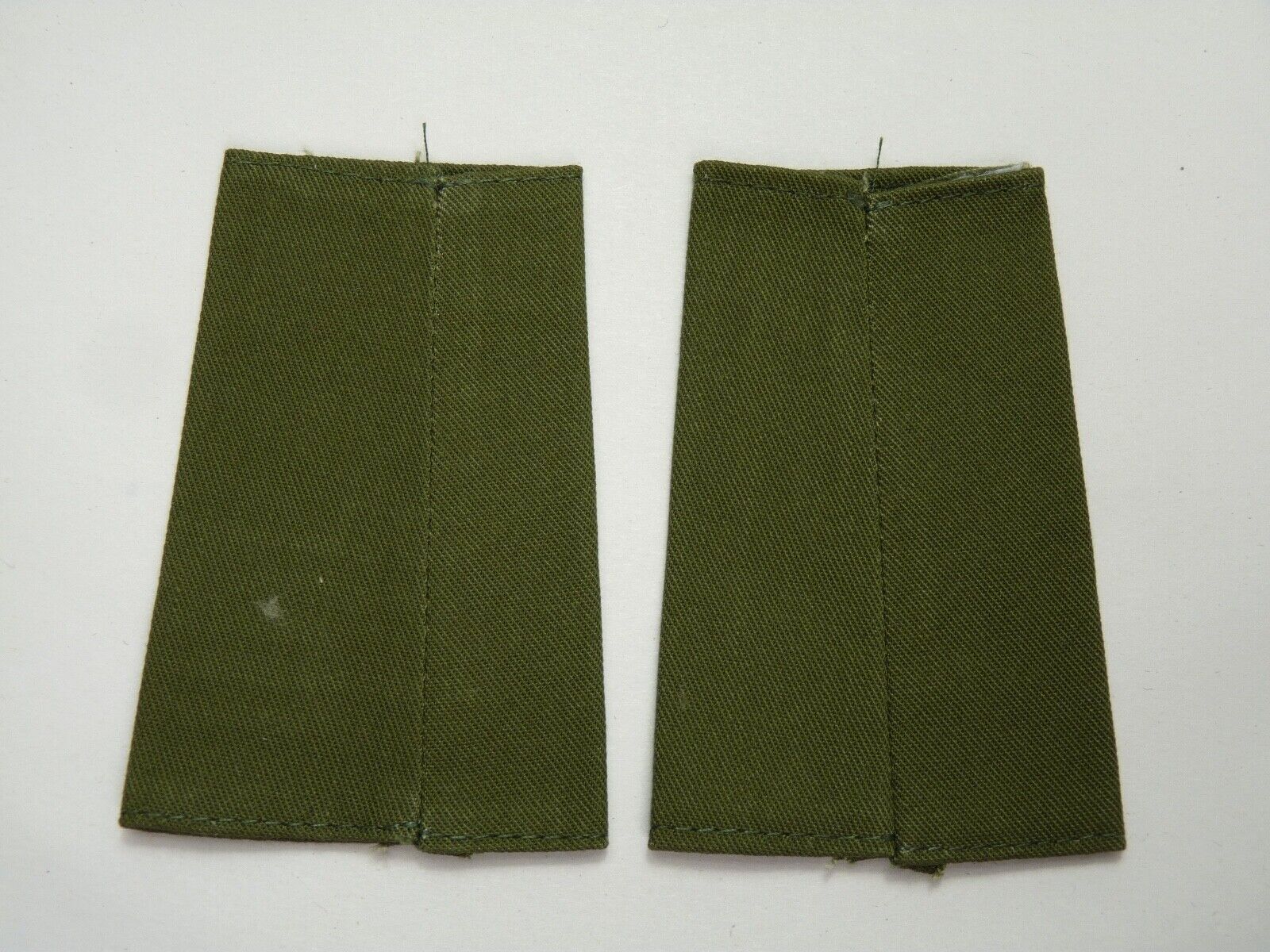 RGR Gurkha Rifles OD Rank Slides / Epaulette Pair Genuine British Army - NEW - The Militaria Shop