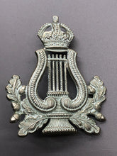 Charger l'image dans la galerie, Original WW2 British Army Musicians / Bandsmans Cap Badge - The Militaria Shop