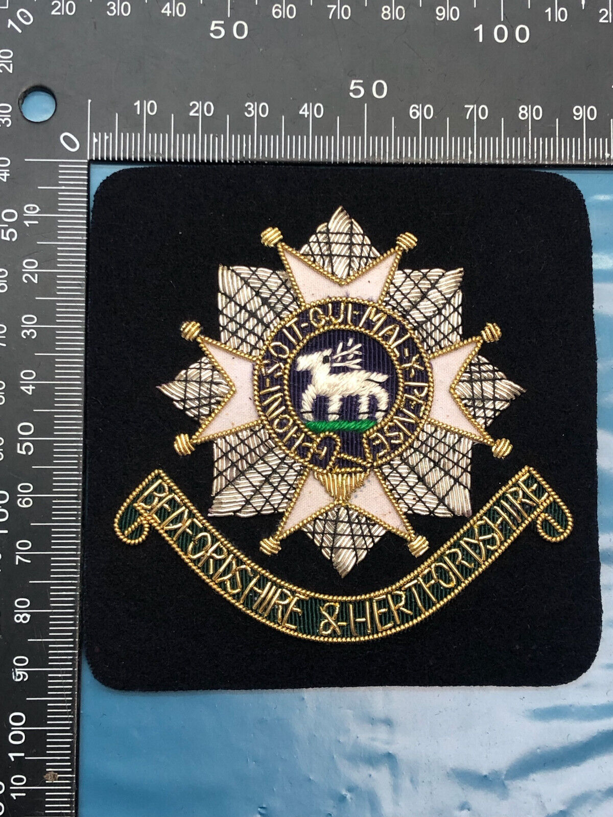 British Army Bullion Embroidered Blazer Badge - Bedfordshire & Hertfordshire - The Militaria Shop