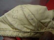 Charger l'image dans la galerie, Original WW2 British Army Gunners Winter White Gloves - Dated 1942 - The Militaria Shop