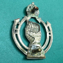 Load image into Gallery viewer, Original WW2 Royal Armoured Corps - Kings Crown British Army Cap Badge - The Militaria Shop