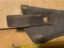 Charger l'image dans la galerie, Black Fabric Pistol Holster - B75 - The Militaria Shop