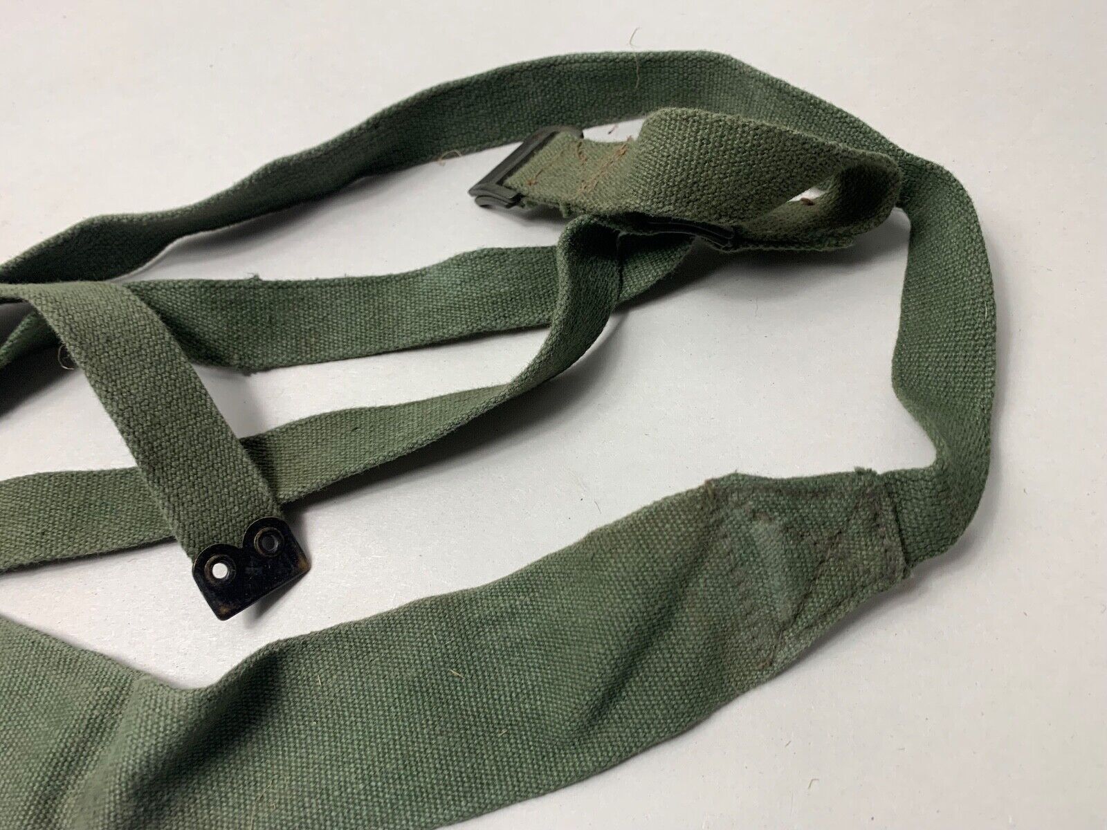 Original WW2 British Army 44 Pattern Shoulder / Equipment Strap - 1945 Dated - The Militaria Shop