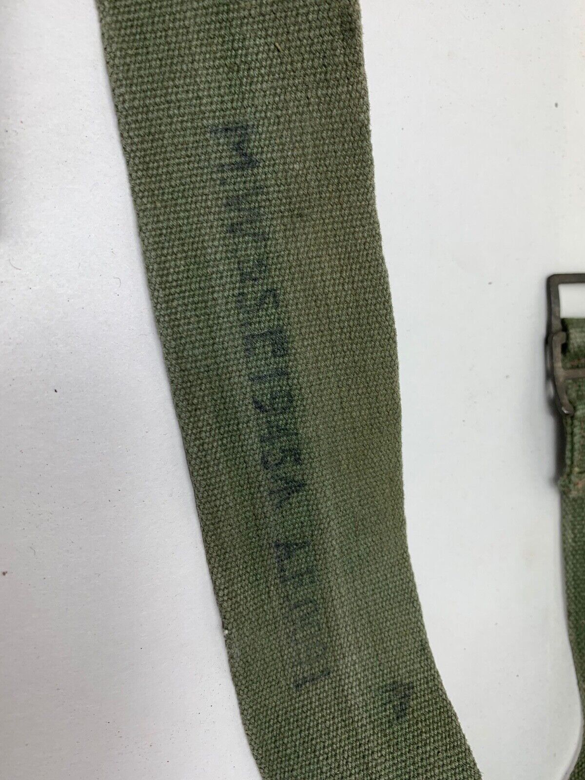 Original WW2 British Army 44 Pattern Shoulder Strap - 1945 Dated - The Militaria Shop