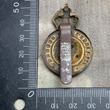 Load image into Gallery viewer, Original WW2 7th Queen's Own Hussars British Army Cap Badge - The Militaria Shop
