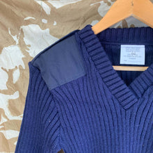 Lade das Bild in den Galerie-Viewer, Genuine British RAF Royal Navy Blue Wool V-Neck Pullover Jersey - 94cm Chest - The Militaria Shop