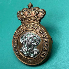 Charger l'image dans la galerie, Original Victorian British Army Cap Badge - 7th Queen's Own Hussars - The Militaria Shop