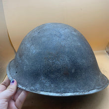 Load image into Gallery viewer, Original WW2 Onwards (1945-1952) British Army Mk4 Turtle Helmet - The Militaria Shop
