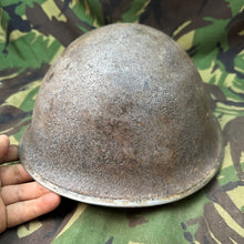 Charger l'image dans la galerie, Original WW2 British / Canadian Army Mk3 Turtle Helmet - The Militaria Shop