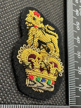 Charger l'image dans la galerie, British Royal Army Pay Corps Bullion Cap / Beret / Blazer Badge - UK Made - The Militaria Shop