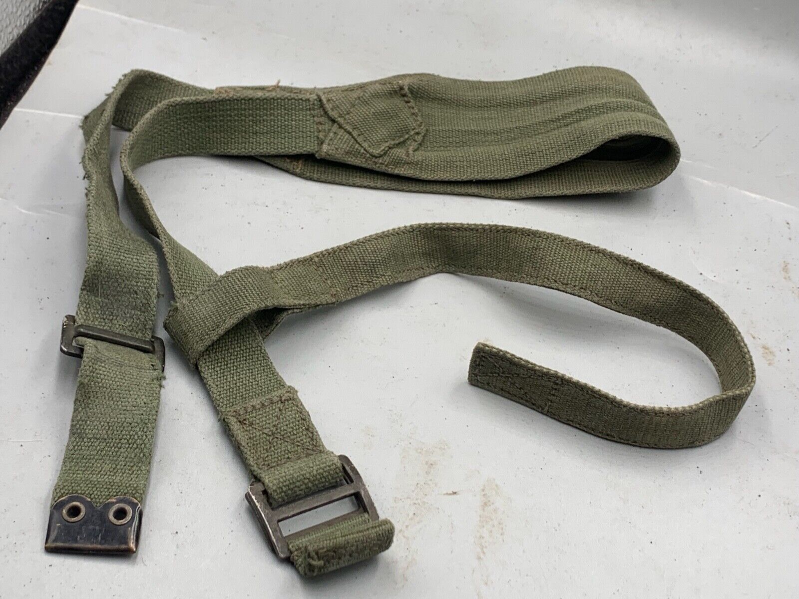 Original WW2 British Army 44 Pattern Shoulder Strap - The Militaria Shop