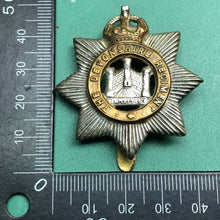 Load image into Gallery viewer, Original WW2 British Army Cap Badge - The Devonshire Regiment - The Militaria Shop