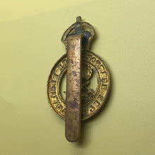 Load image into Gallery viewer, Original WW2 British Army Cap Badge - Hertfordshire Regiment - The Militaria Shop