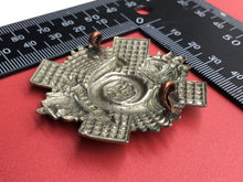 Charger l'image dans la galerie, Original WW1 British Army Highland Light Infantry Cap Badge - The Militaria Shop
