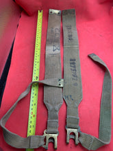 Charger l'image dans la galerie, Original WW2 Pattern British Army L Straps Pair - 37 Pattern Webbing Haversack - The Militaria Shop