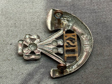 Load image into Gallery viewer, WW1 / WW2 British Army KSLI - The Kings Shropshire Light Infantry Regt Cap Badge - The Militaria Shop
