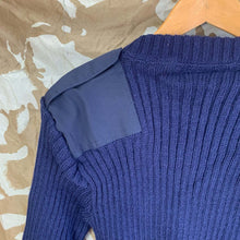 Lade das Bild in den Galerie-Viewer, Genuine British RAF Royal Navy Blue Wool V-Neck Pullover Jersey - 94cm Chest - The Militaria Shop
