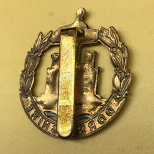 Load image into Gallery viewer, Original WW2 British Army Dorsetshire Regiment Cap Badge - The Militaria Shop