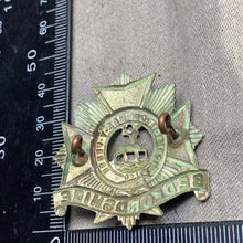 Load image into Gallery viewer, Original WW1 British Army 1st Herts Volunteer Bedfordshire Regiment Cap Badge - The Militaria Shop