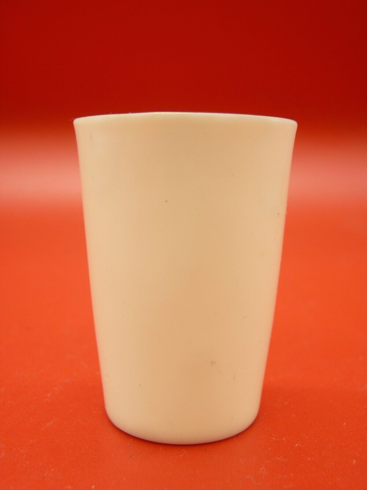 A Crested China - Devonport - Small jug/trinket holder. A lovely decorative item - The Militaria Shop